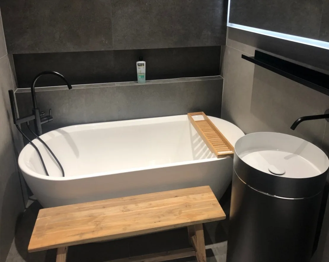 Realizace koupelny a WC na Rašínově nábřeží