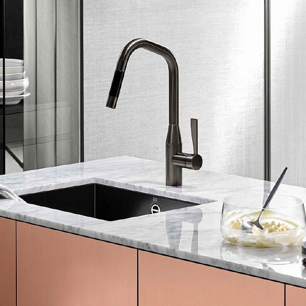 dřezová baterie se sprchou 15