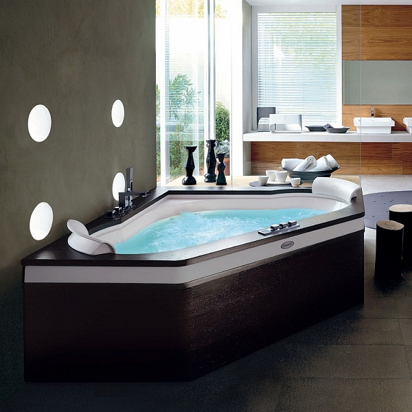 Hydromasážní vana 6