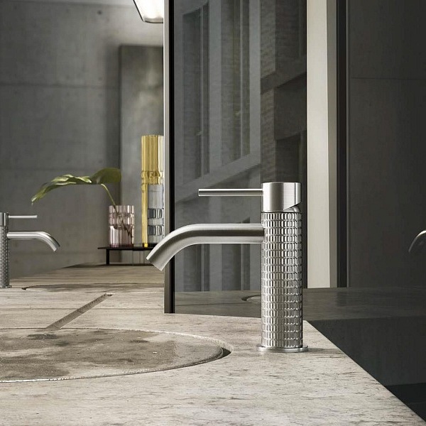 stojánková umyvadlová baterie 3