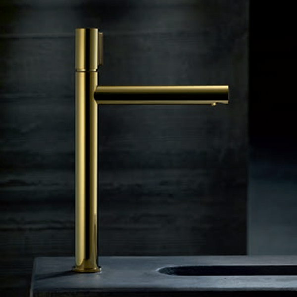 vysoká umyvadlová baterie 1