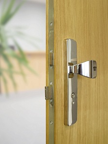 Bezpečnostní dveře