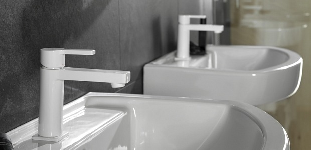 smaltované umyvadlo